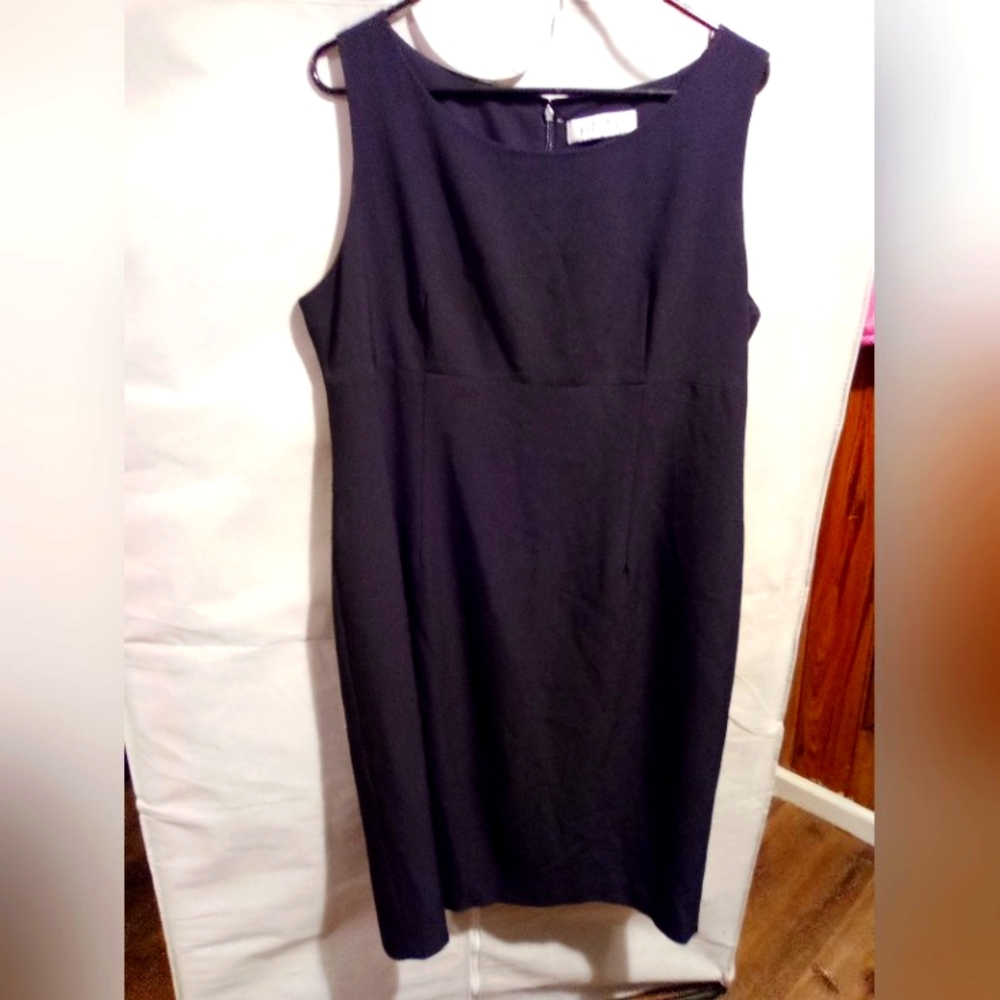 KASPER SIZE 16 BLACK DRESS